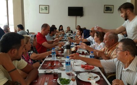 ÖZEL İNSANLARLA TANIŞMA VE KAYNAMAŞMA KAHVALTISI